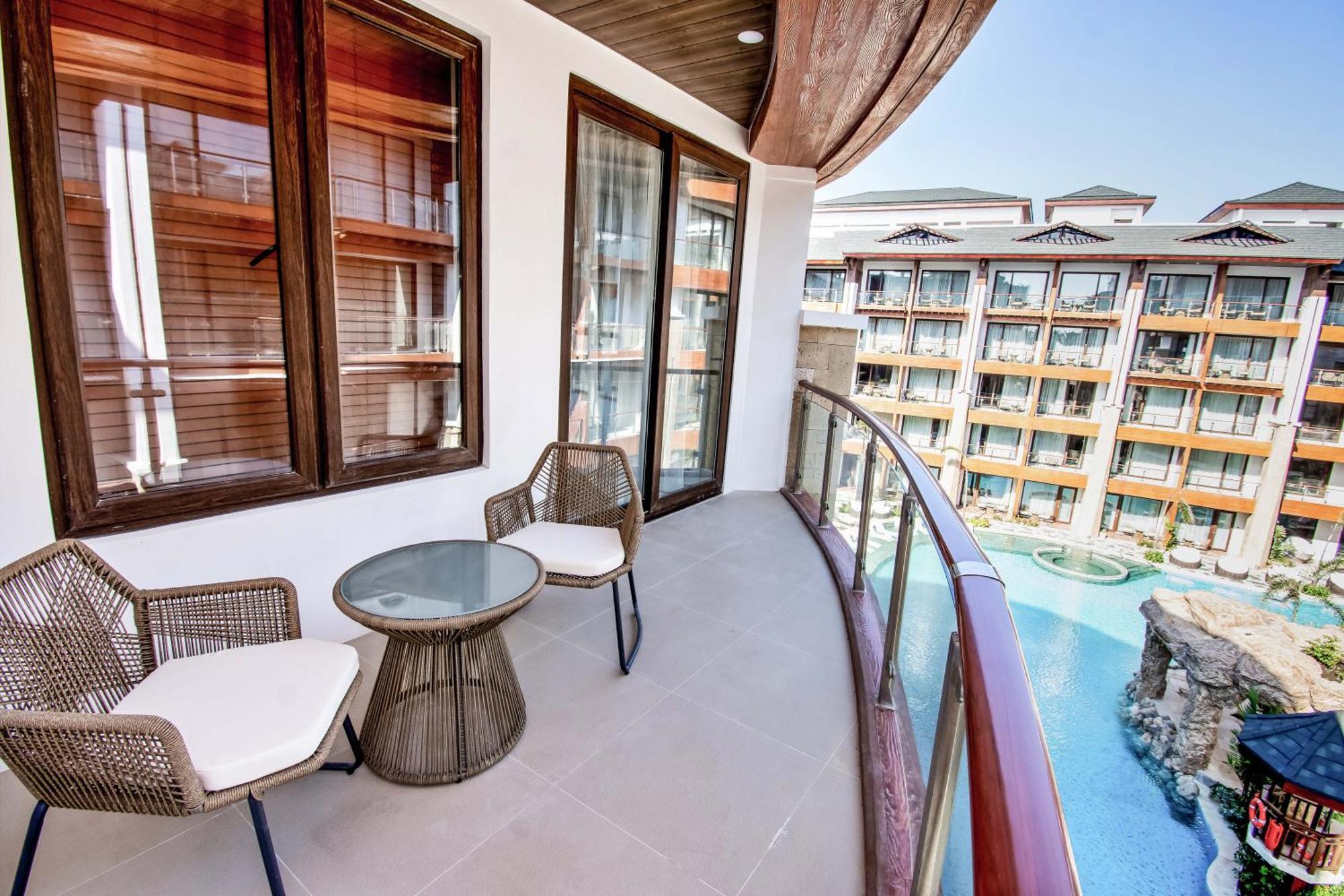 Mandarin Bay Resort And Spa Balabag  Eksteriør billede