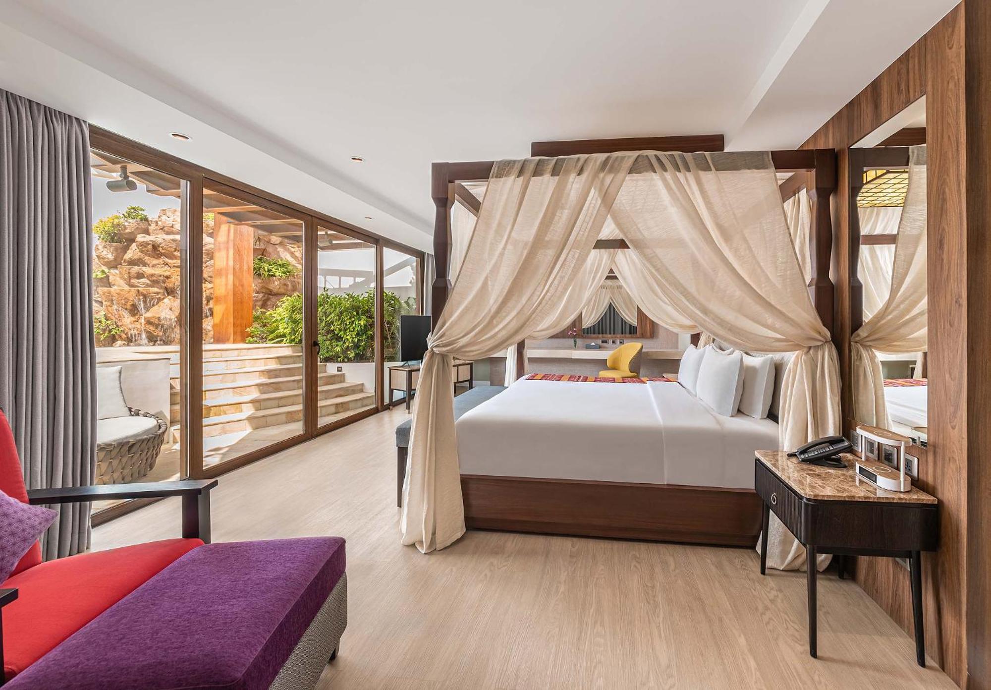 Mandarin Bay Resort And Spa Balabag  Eksteriør billede